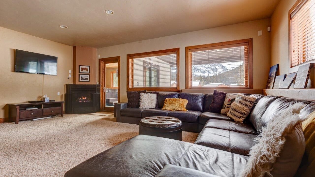 Photo of Livingroom in Blue River
