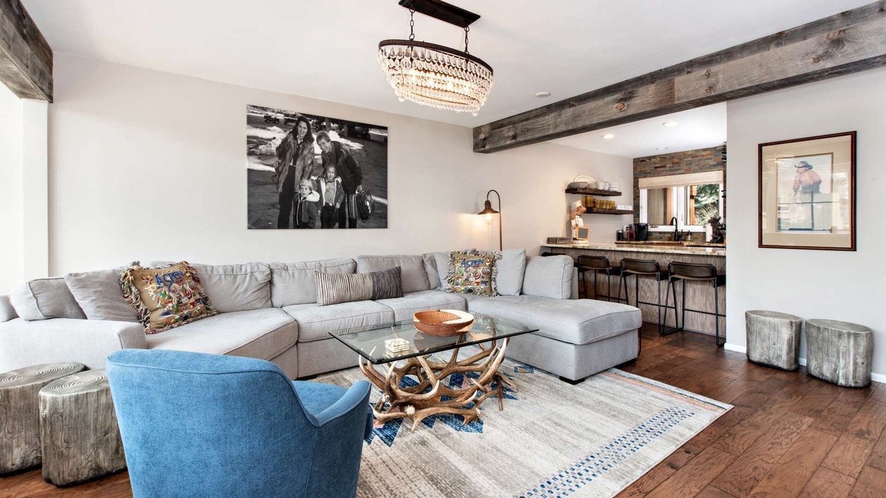 Photo of Livingroom in Aspen