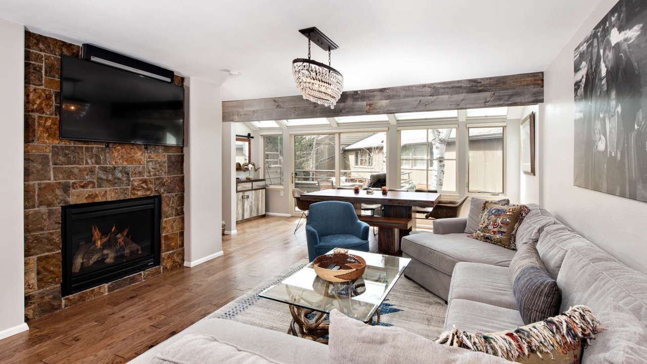 Photo of Livingroom in Aspen