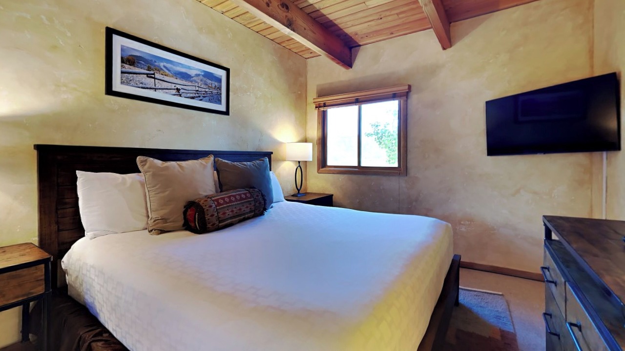 Photo of Bedroom in Snowmass Village