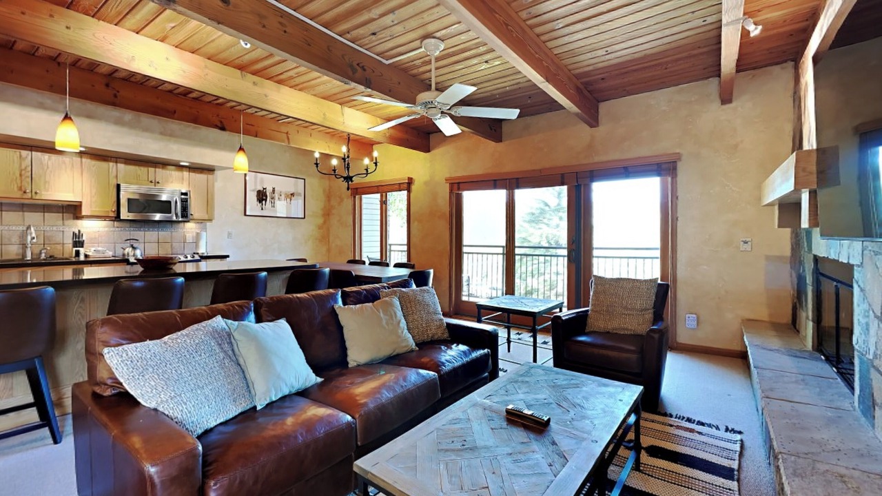 Photo of Livingroom in Snowmass Village