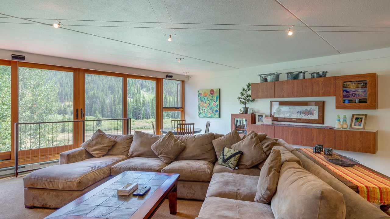 Photo of Bedroom in Lakeside Village