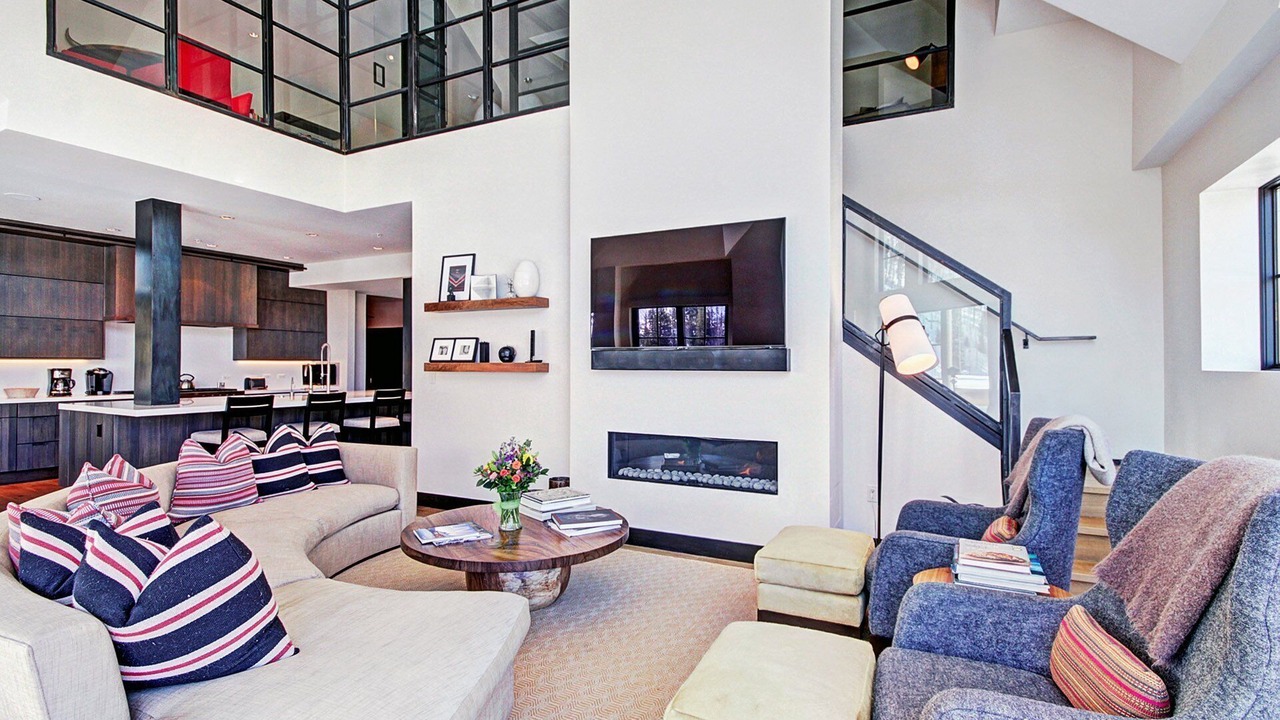 Photo of Livingroom in Vail