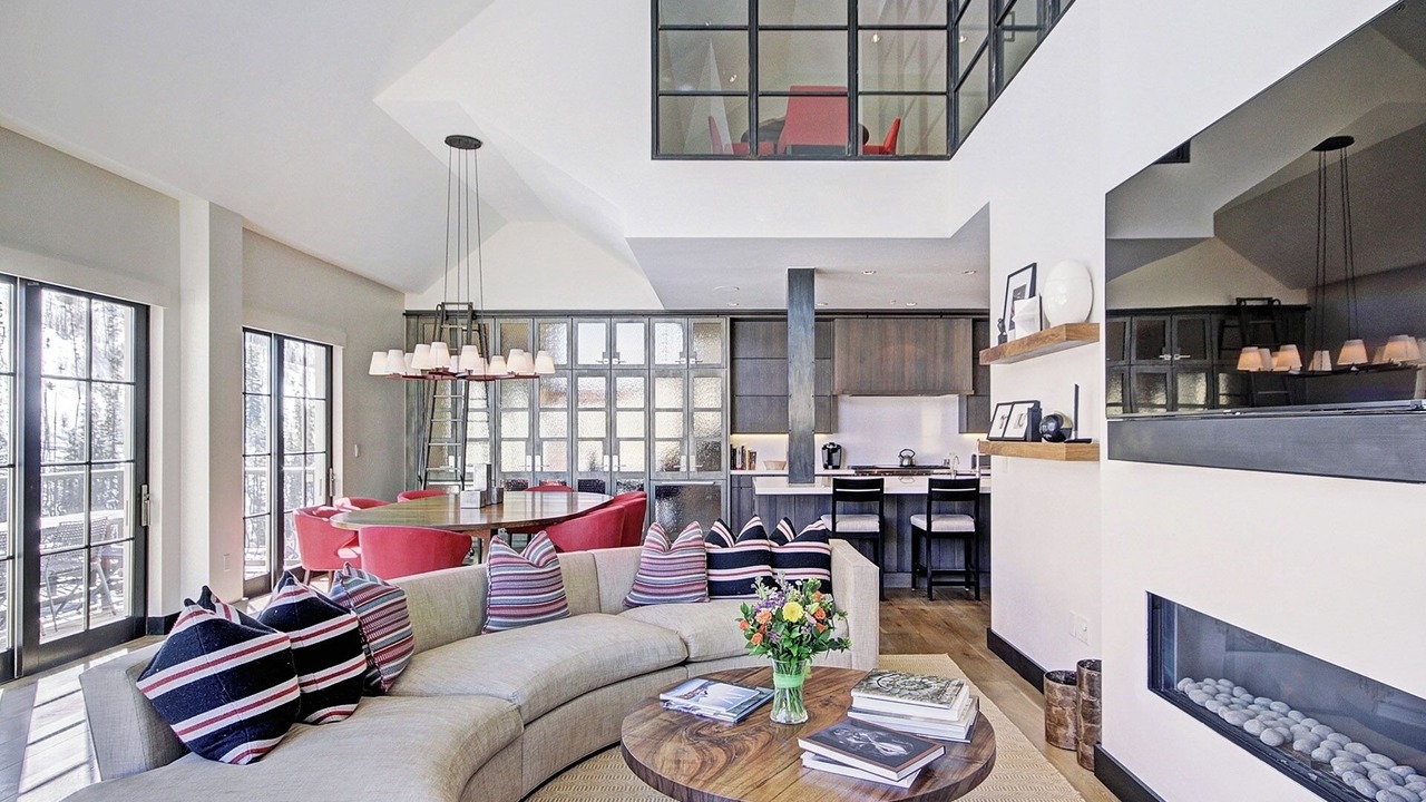 Photo of Livingroom in Vail