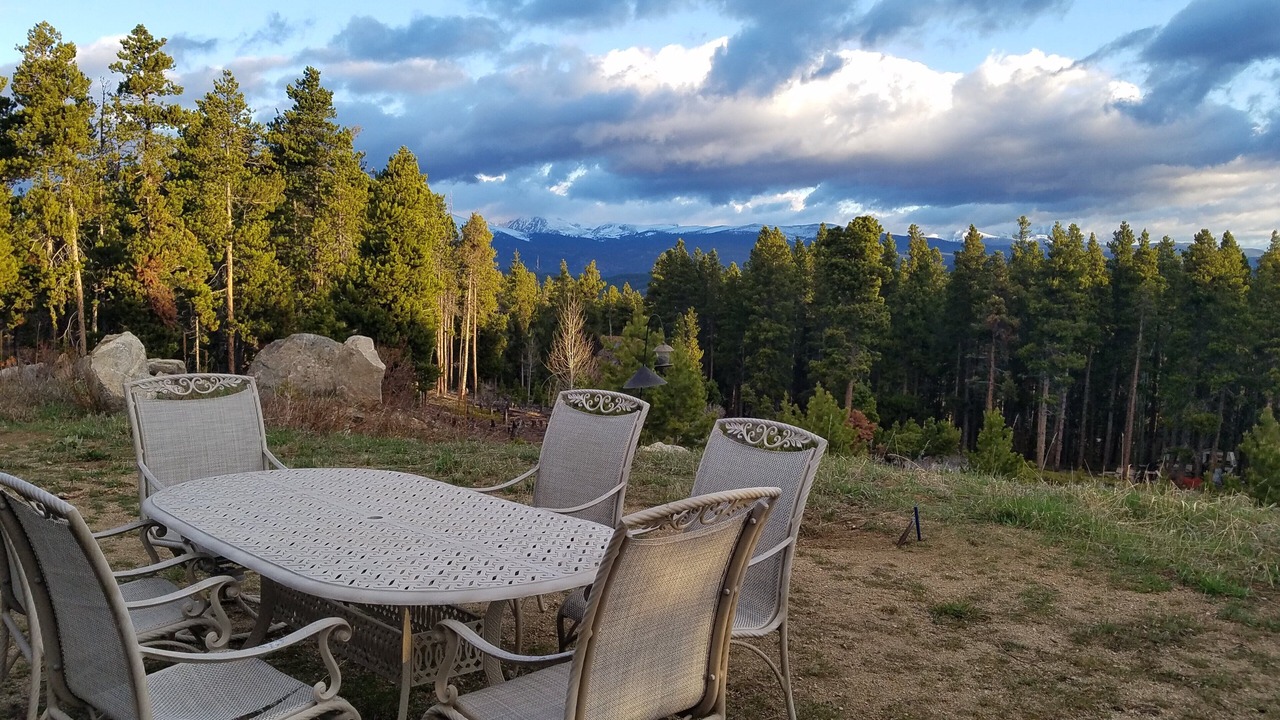 Photo of Outdoor in Black Hawk