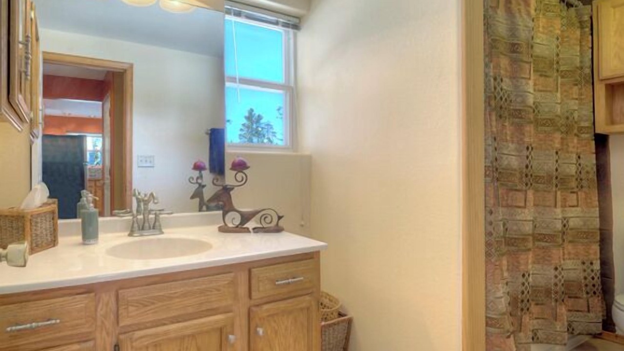 Photo of Bathroom in Columbine Lake