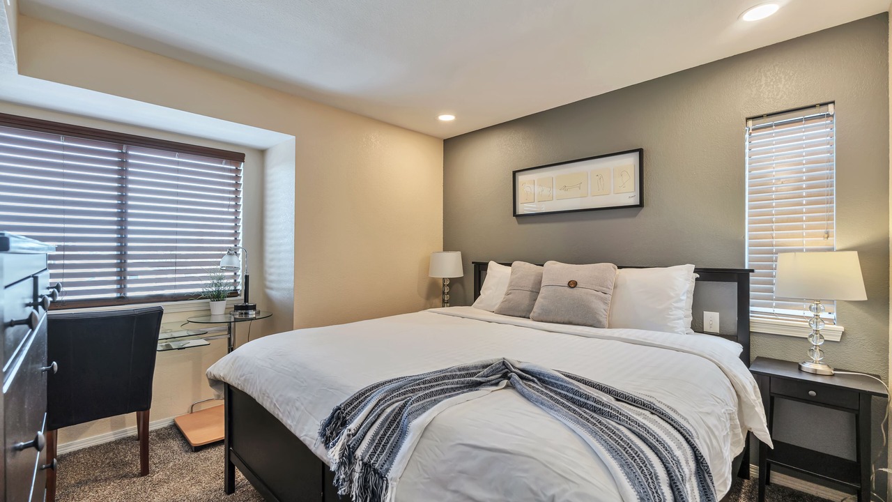 Photo of Bedroom in Englewood