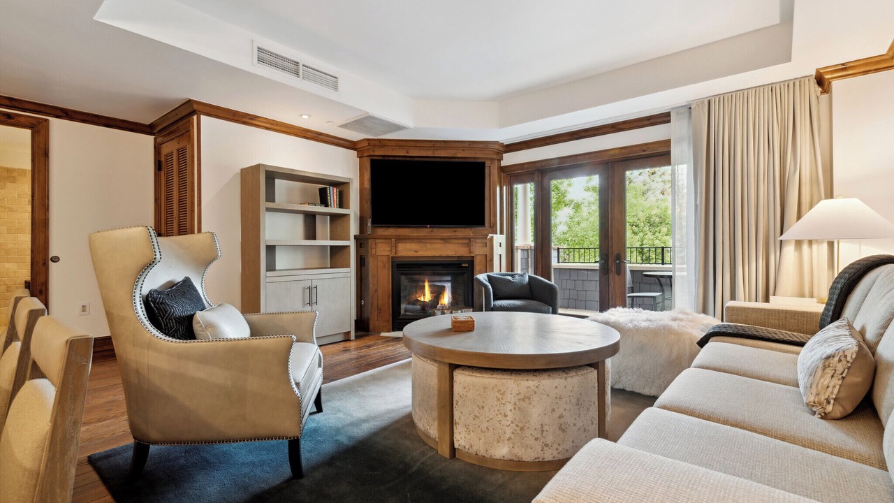 Photo of Livingroom in Downtown