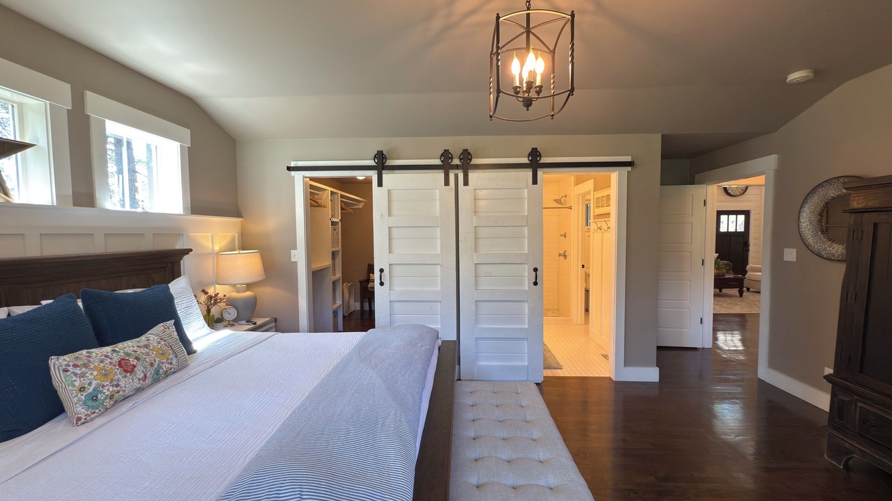 Photo of Bedroom in Monument