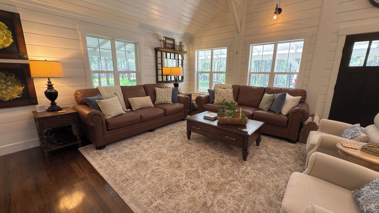 Photo of Livingroom in Monument