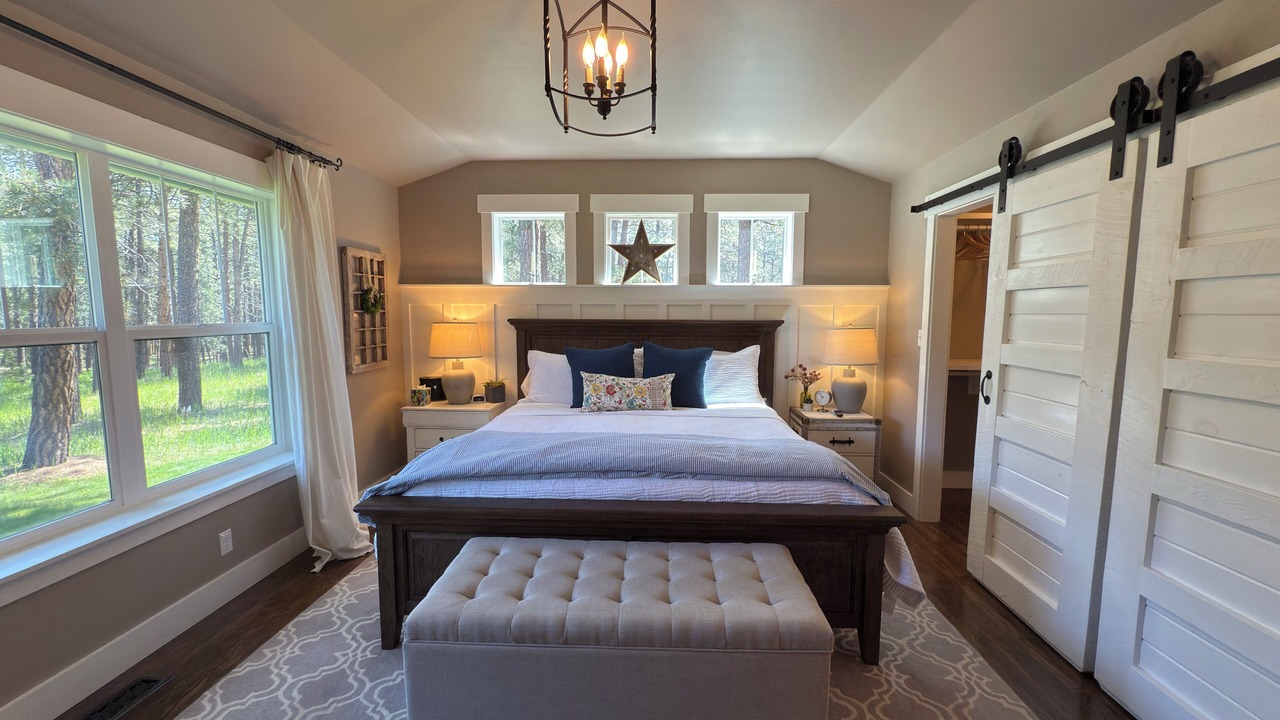 Photo of Bedroom in Monument