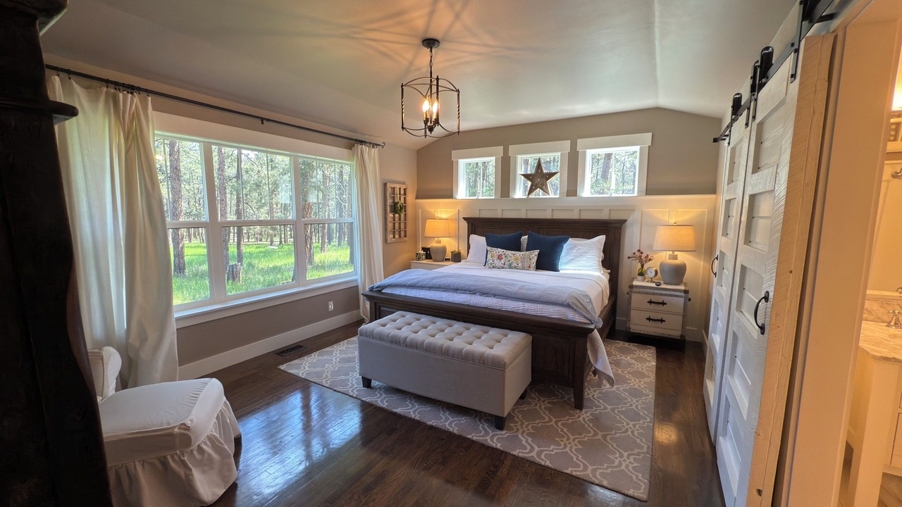 Photo of Bedroom in Monument