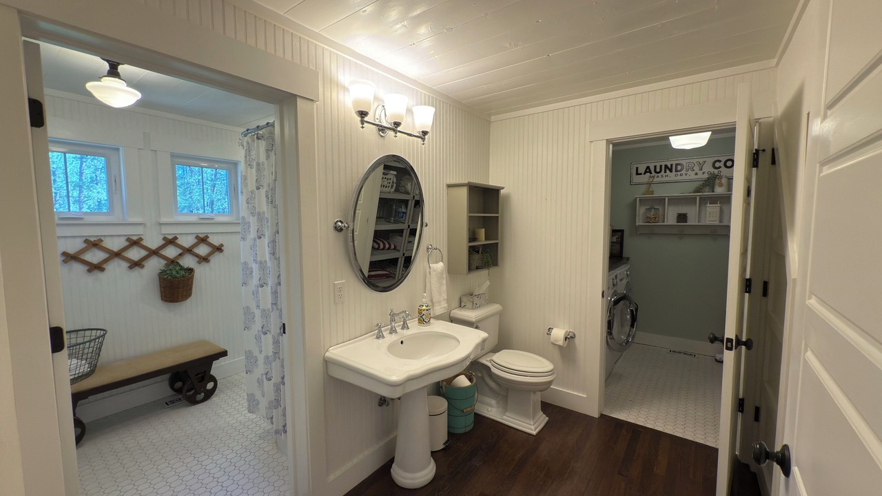 Photo of Bathroom in Monument