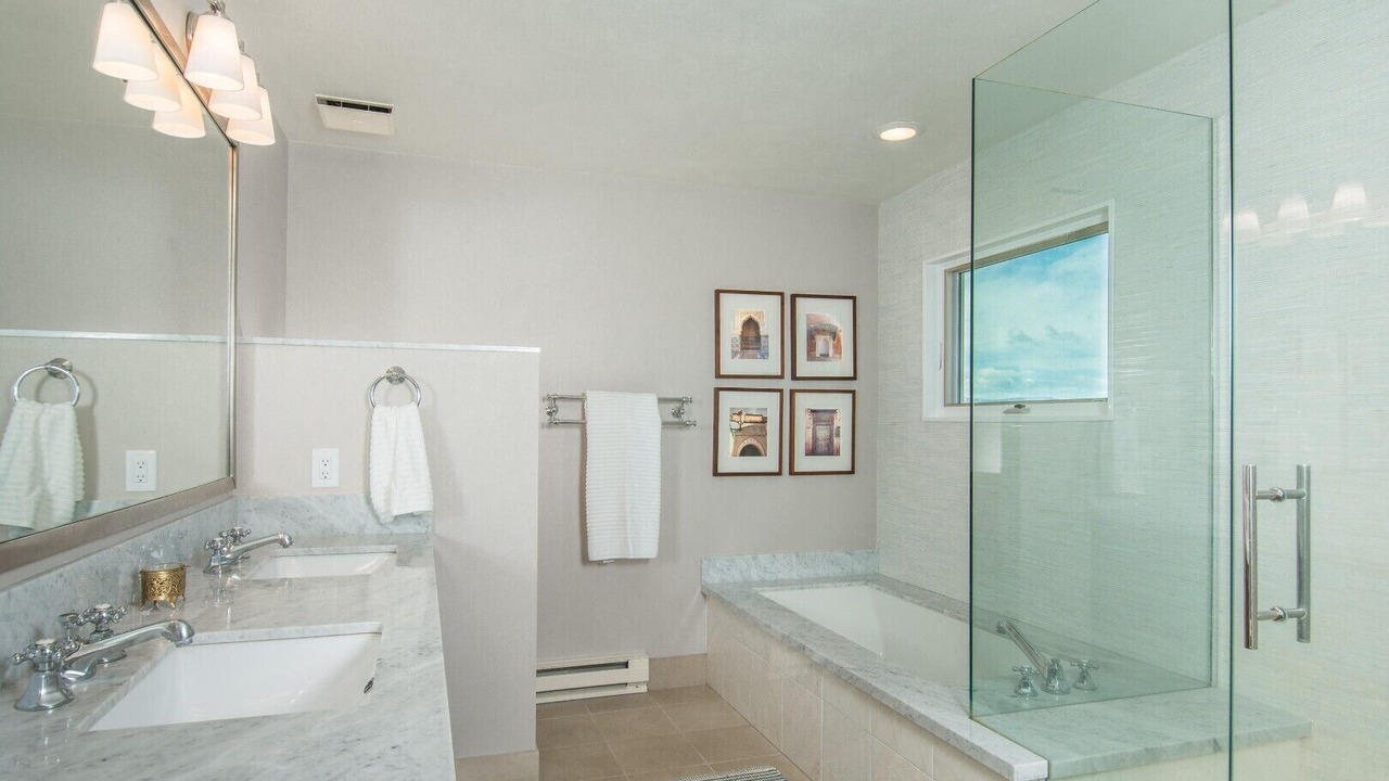 Photo of Bathroom in Missouri Heights