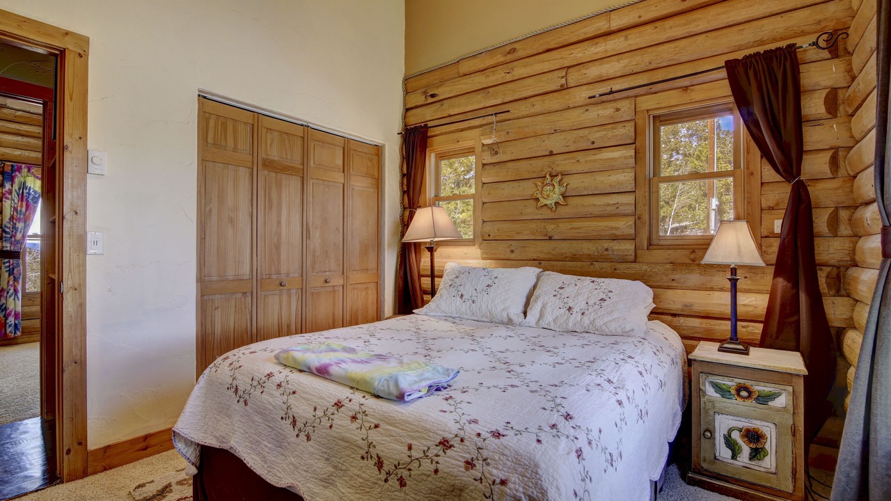 Photo of Bedroom in Hartsel