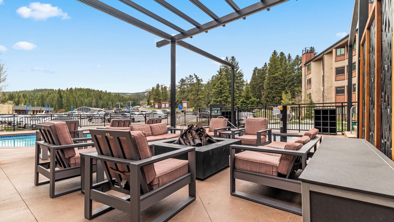 Photo of Patio Balcony in Peak 9