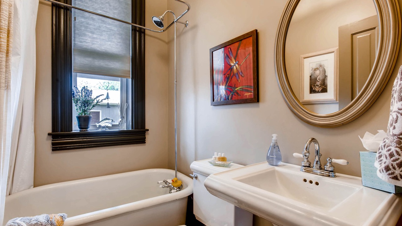 Photo of Bathroom in Baker
