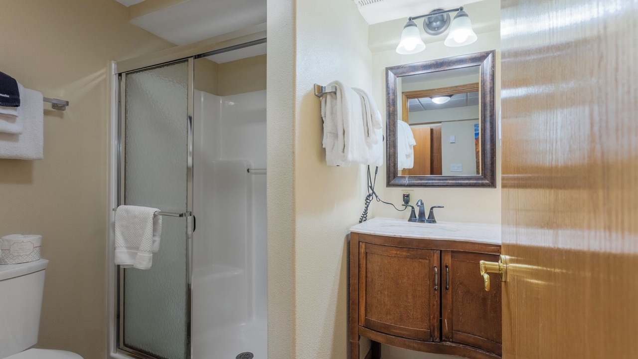 Photo of Bathroom in Stanley Hills