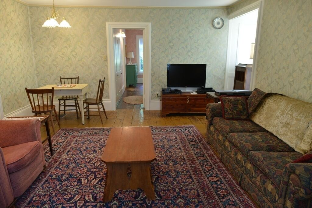 Photo of Bedroom in Historic District
