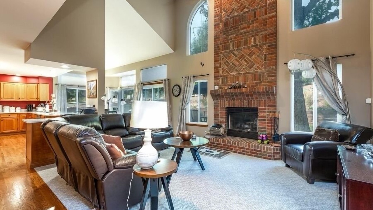 Photo of Bedroom in Mountain Shadows