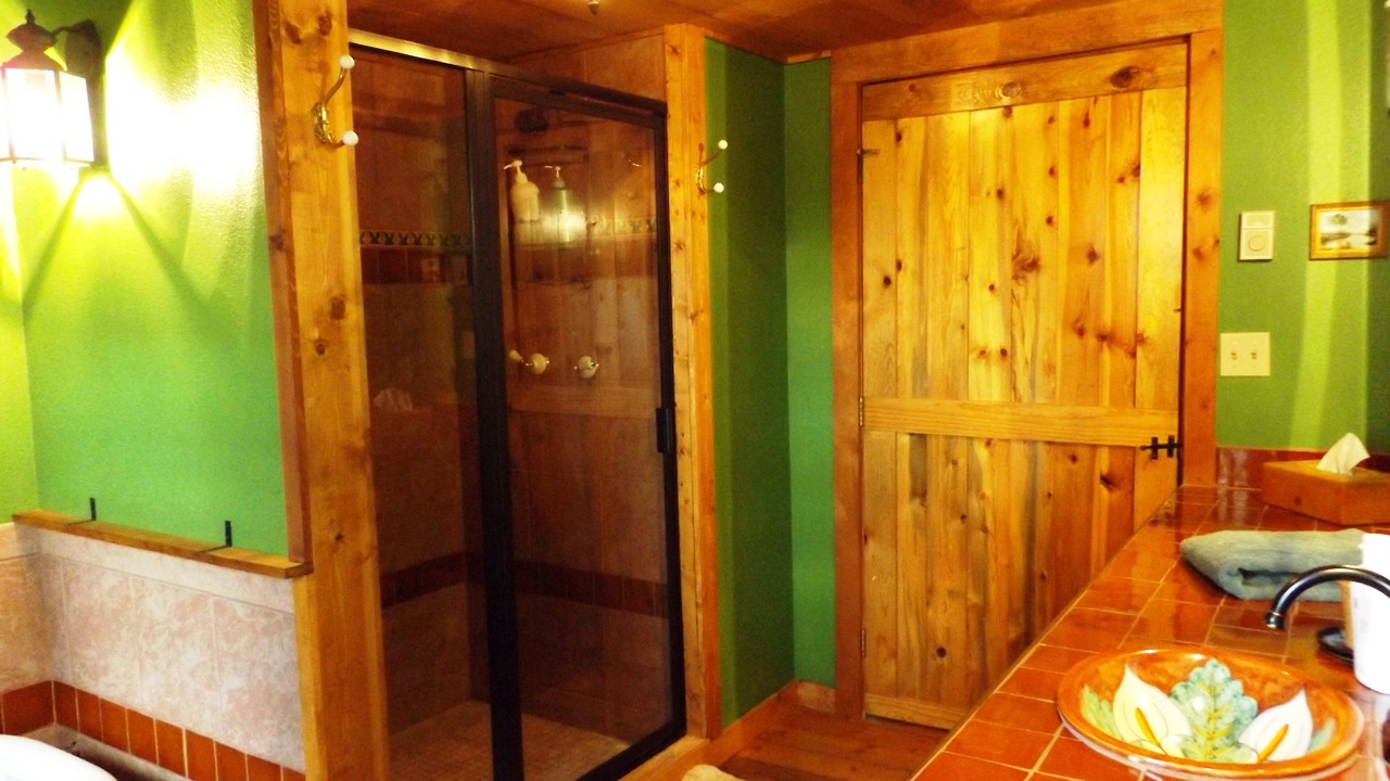 Photo of Bathroom in Divide