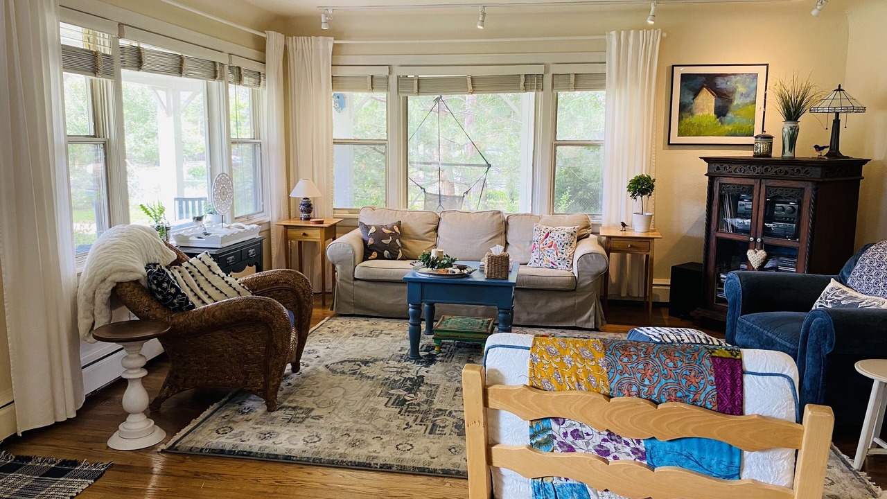 Photo of Livingroom in Old North Boulder
