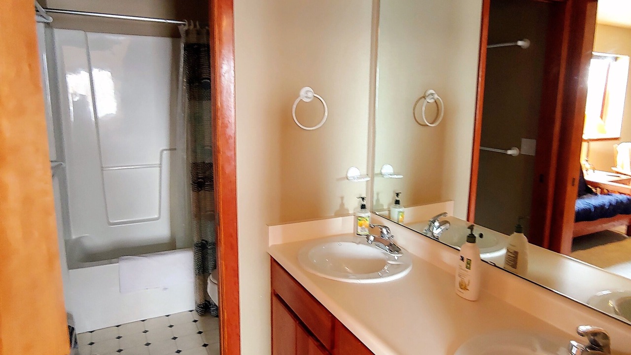 Photo of Bathroom in Wildernest