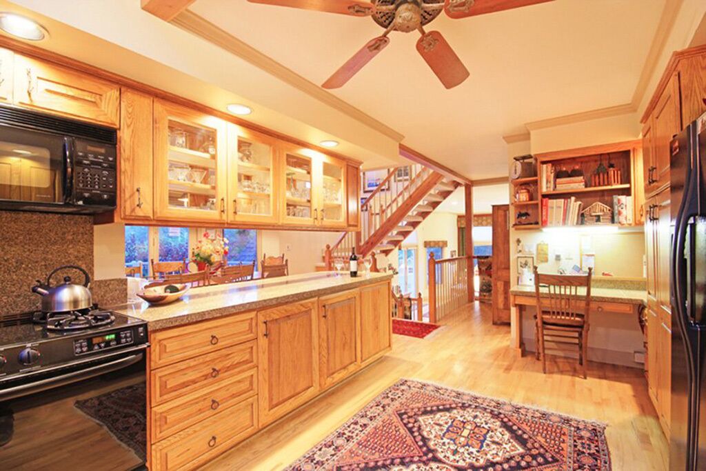 Photo of Kitchen in Historic District