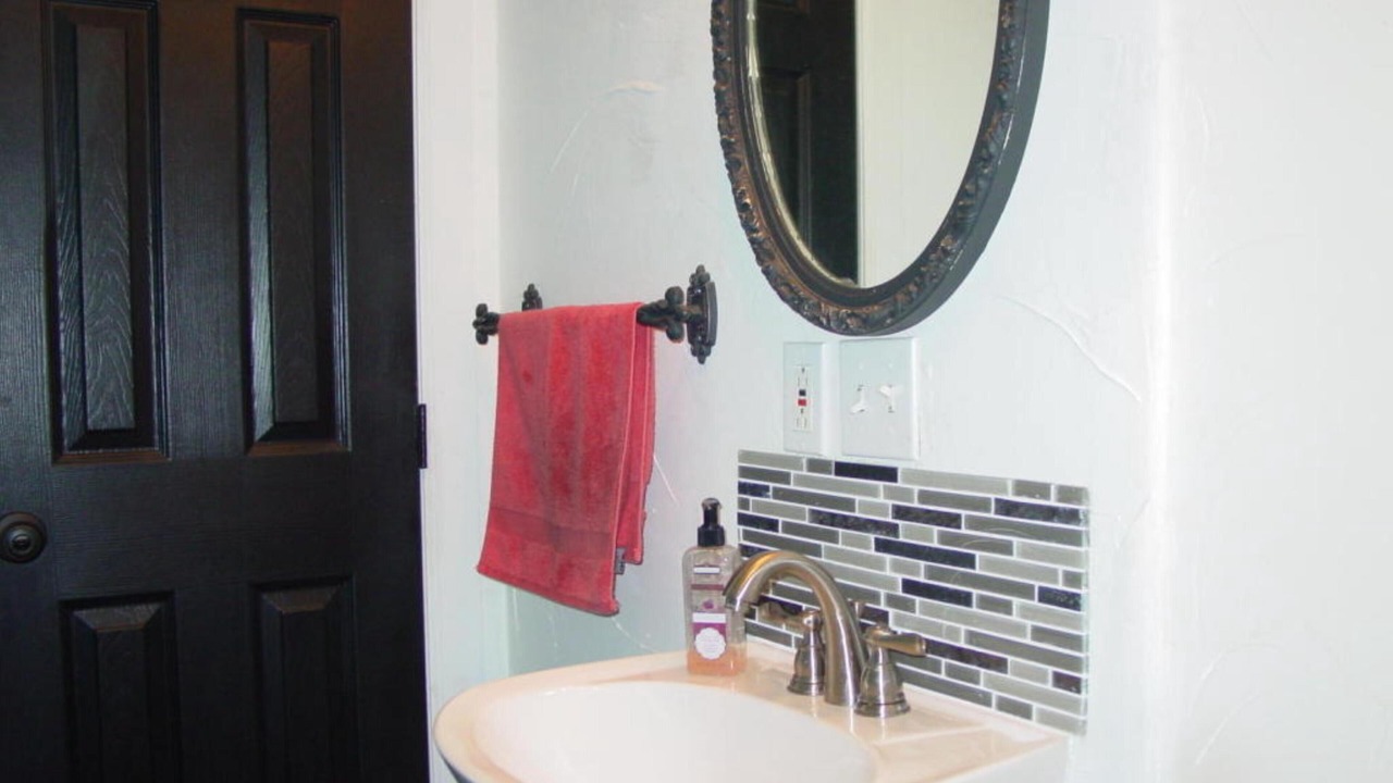 Photo of Bathroom in Palisade