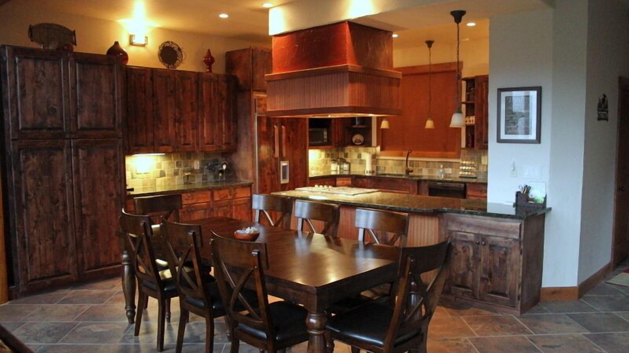 Photo of Bedroom in Windcliff Estates