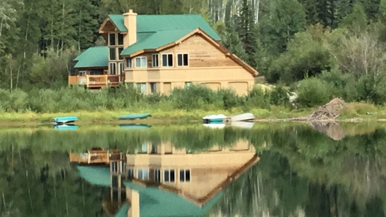 Photo of Bedroom in Columbine Lake