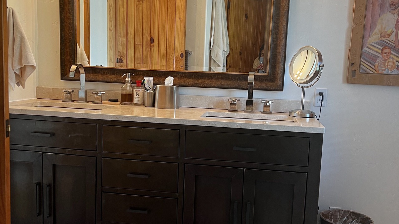 Photo of Bathroom in Basalt