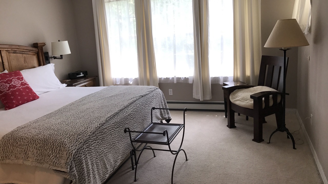 Photo of Bedroom in Edwards