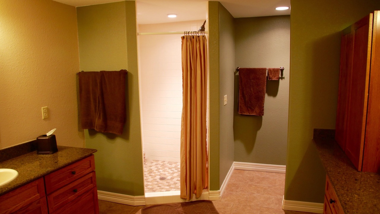 Photo of Bathroom in Divide