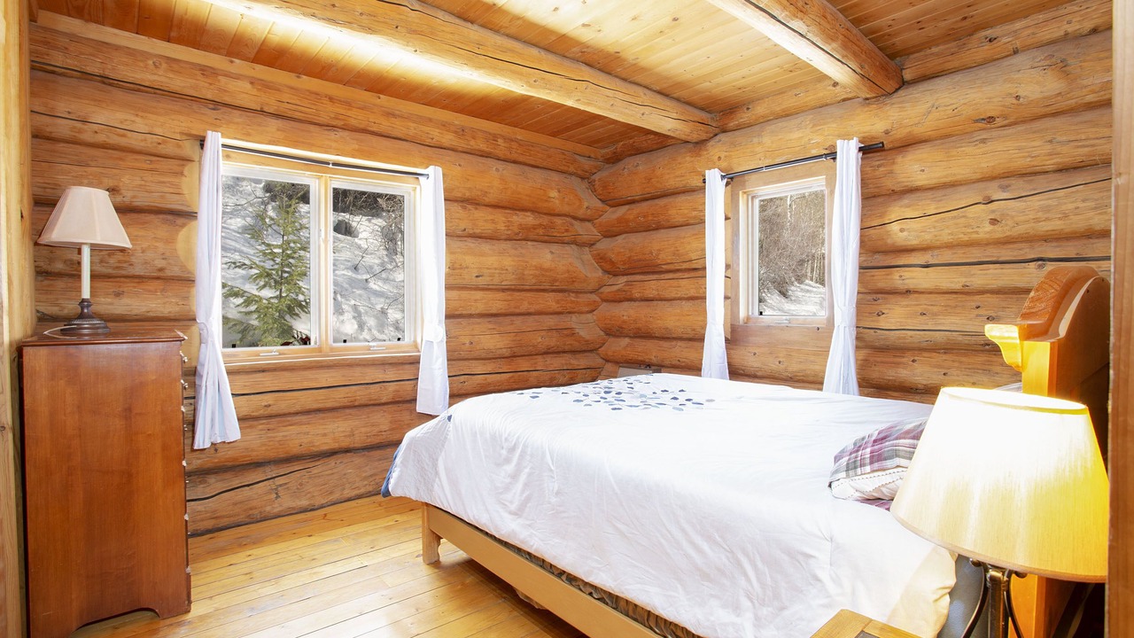 Photo of Bedroom in Marble