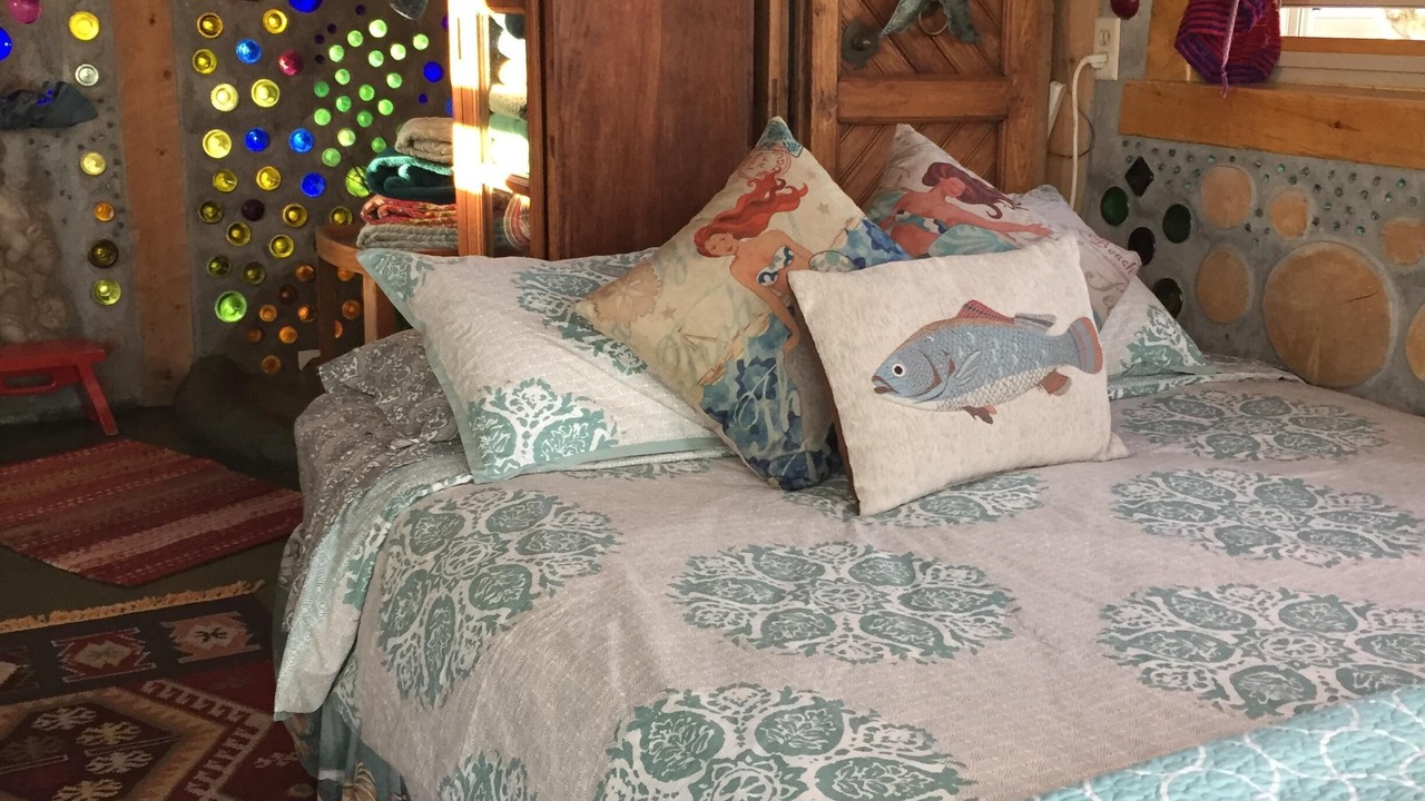Photo of Bedroom in Del Norte