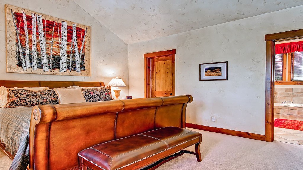 Photo of Bedroom in Avon