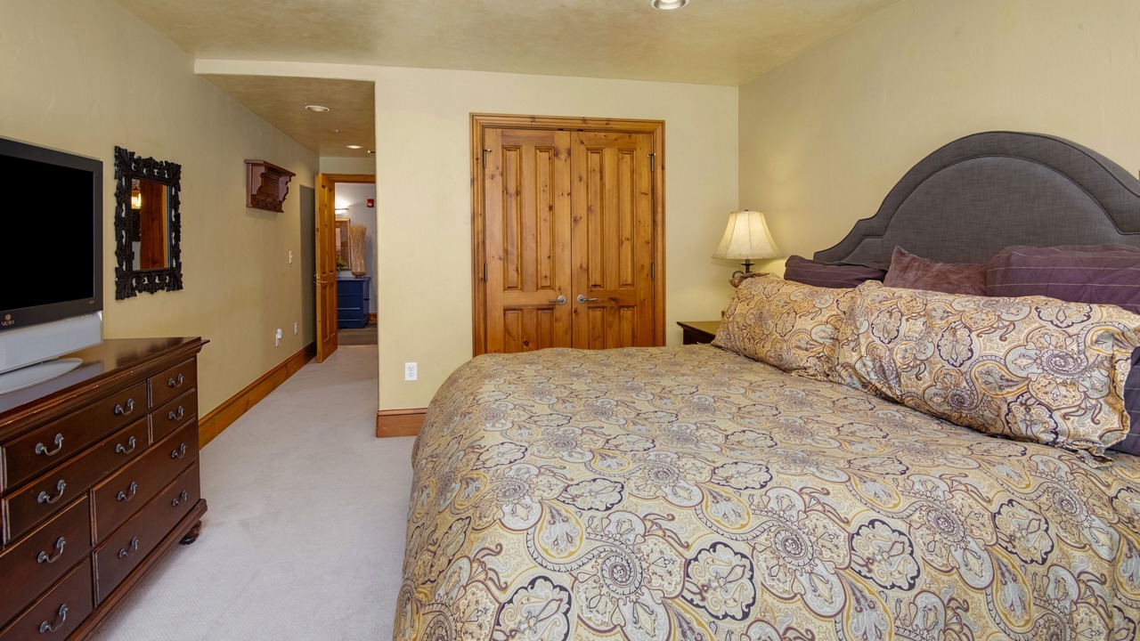 Photo of Bedroom in Beaver Creek