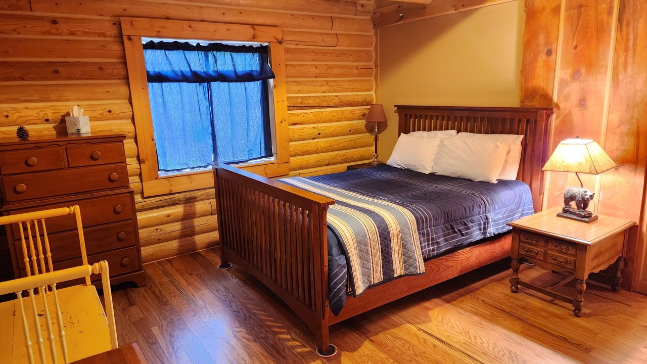 Photo of Bedroom in Rainbow Valley