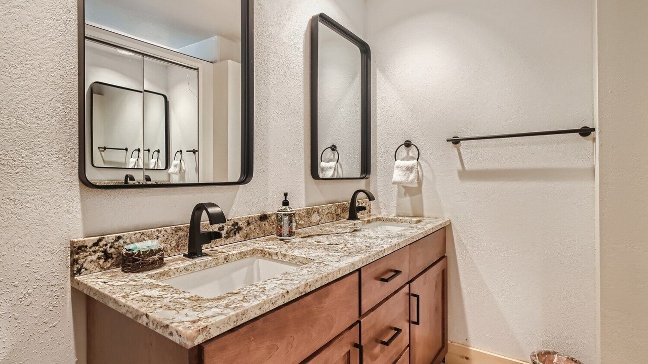 Photo of Bathroom in Copper Mountain Village