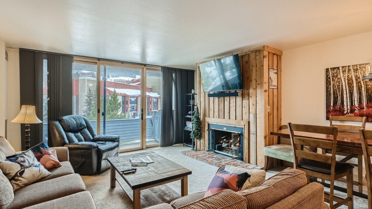 Photo of Livingroom in Copper Mountain Village