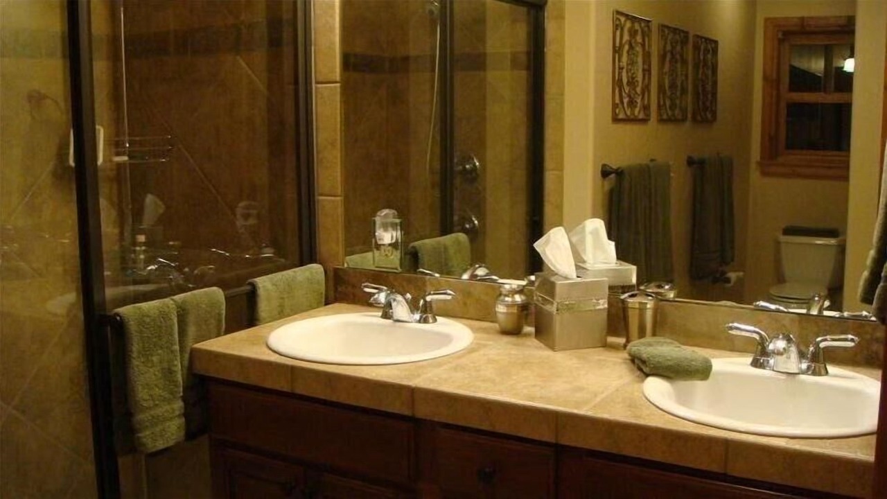 Photo of Bathroom in Grand Lake