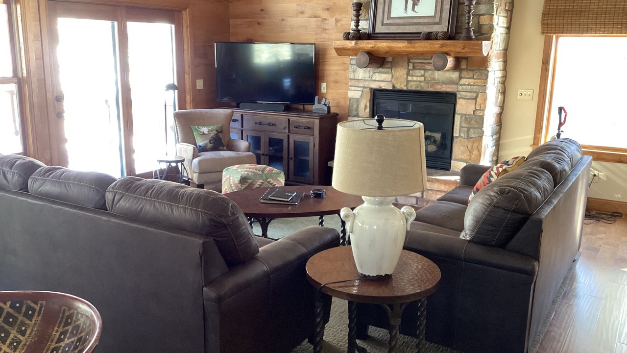 Photo of Livingroom in Grand Lake
