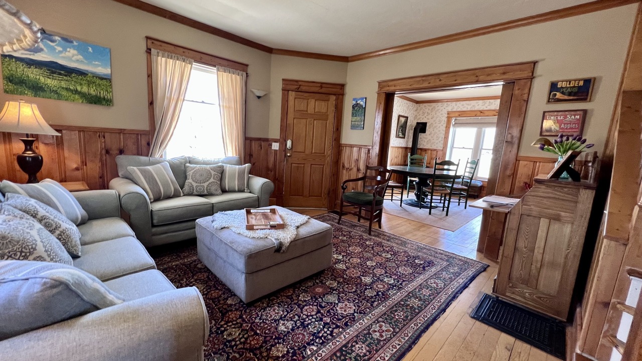 Photo of Bedroom in Paonia