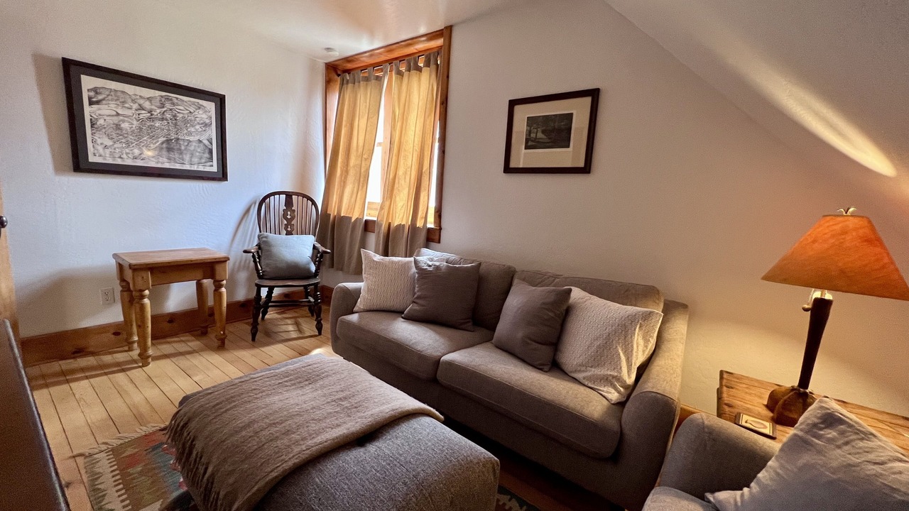 Photo of Bedroom in Paonia
