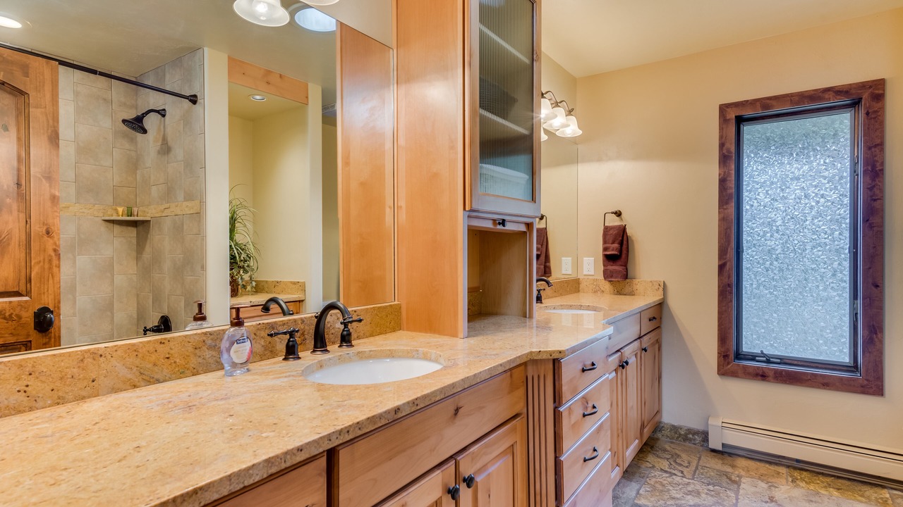 Photo of Bathroom in Ridgway