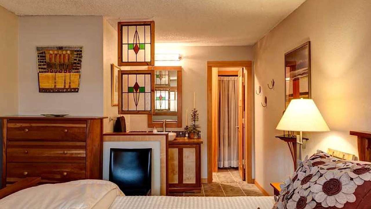 Photo of Bedroom in Historic District