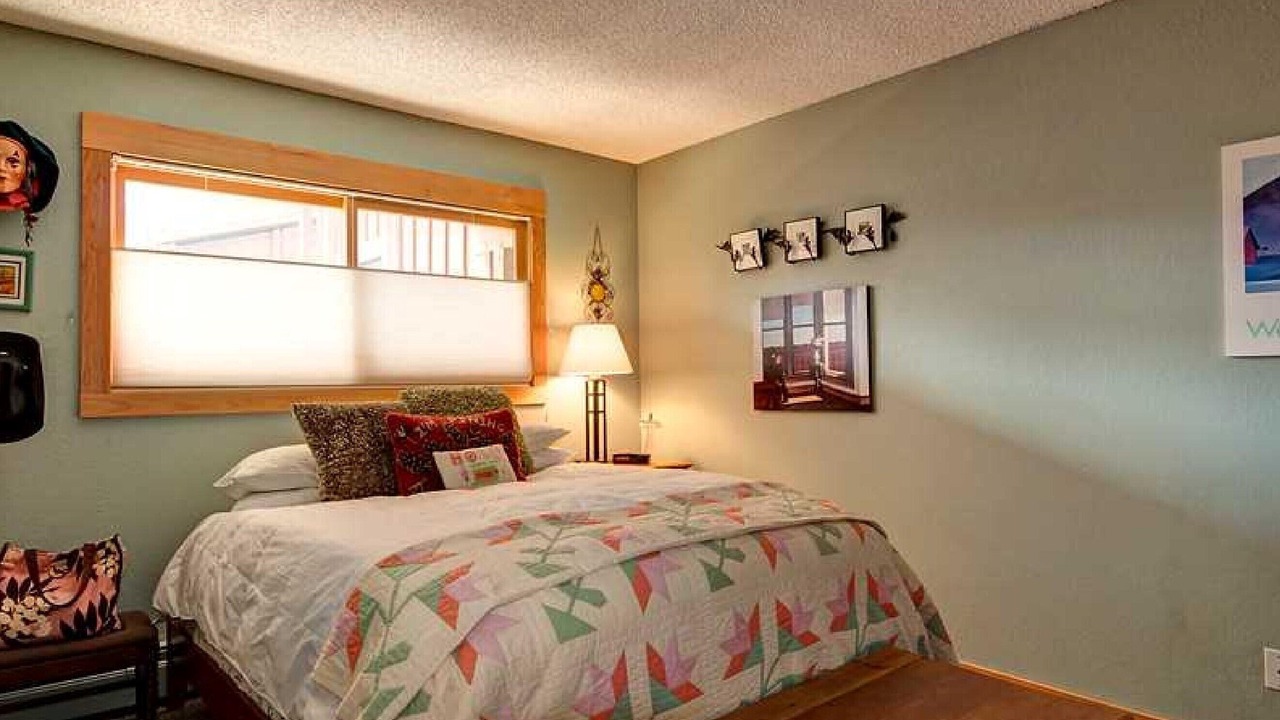 Photo of Bedroom in Historic District