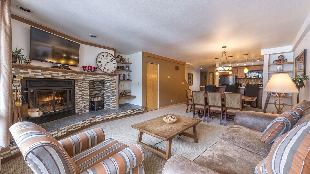 Photo of Bedroom in Mountain House