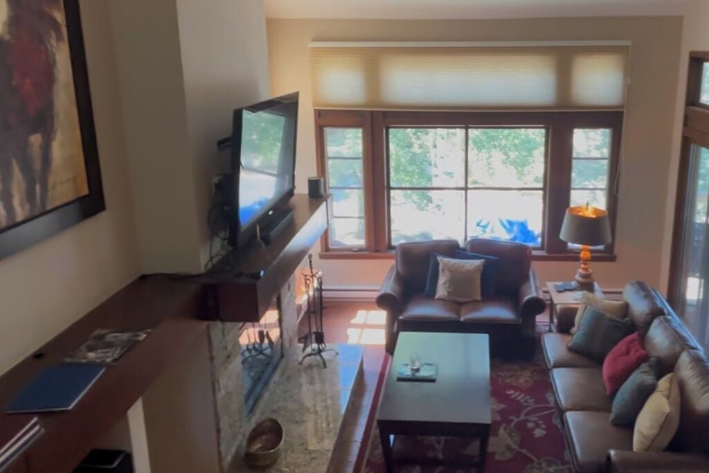 Photo of Livingroom in Beaver Creek